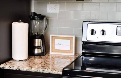 San Antonio Casa | Elegant and cozy 3 bedroom/2 full bath new home