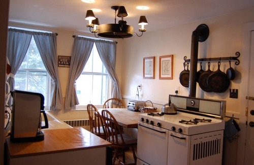 Cavendish Otro | Elegante alrededor de 1850 casa de piedra en 50 Acres