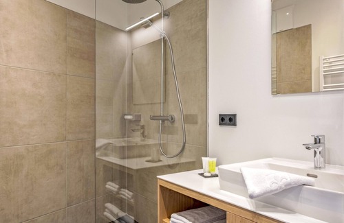 Weisspriach Apartamento | Elegant flat with sauna and ski-in/ski-out