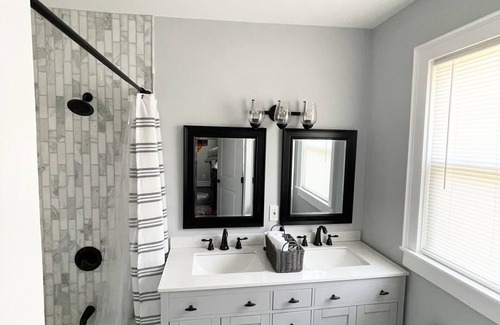 Norfolk Casa | Elegant Ghent home with chic décor and Modern amenities