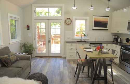 Sebastopol Casa | Elegante casa de huéspedes a poca distancia del fabuloso centro de Sebastopol