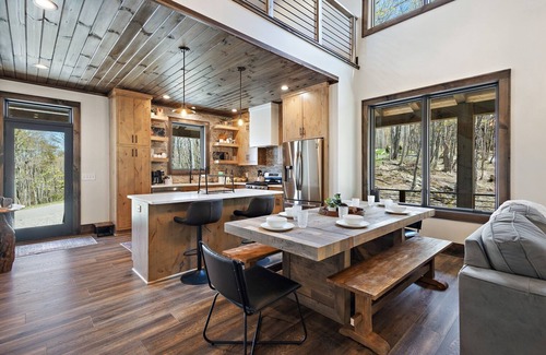Banner Elk Cabina | Elegant Home in The Lodges at Eagles Nest