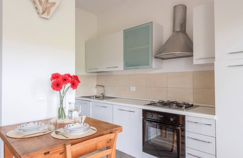 Baja Sardinia Apartamento | Elegant Residence Ea Bianca Studio Sleeps 2 Num0604