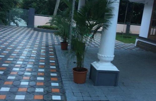 Veliyathunadu Casa | Elegant River Front Villa