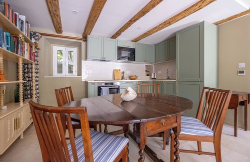 Kamenari Casa | Elegant Stone House by the Sea on the Stunning UNESCO-Listed Bay of Kotor