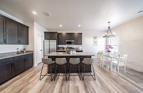 Ammon Casa | Elegant Townhouse in Ammon, Idaho