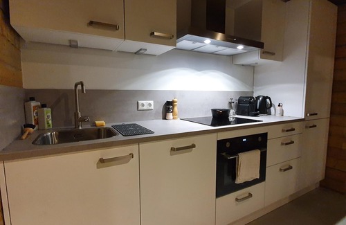 Zon en Schild Casa | Elegant wooden house on the edge of the forest