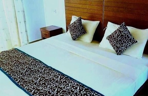 Udawalawa Hotel | Elephant Paradise Safari Lodge