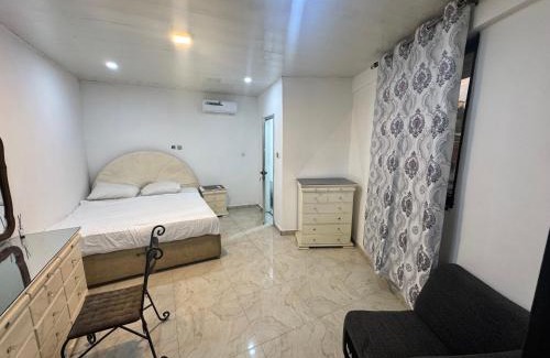 Freetown Apartamento | Eliana and Elias Villa