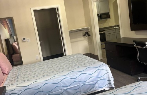 Houston Hotel | Elite Inn & Suites