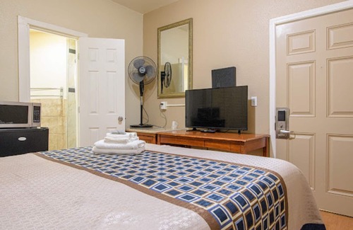 Tenderloin Casa | Elite Inn