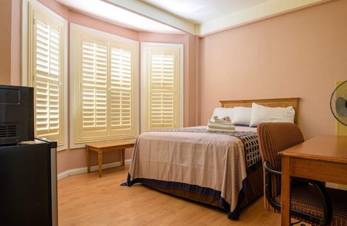 Tenderloin Casa | Elite Inn