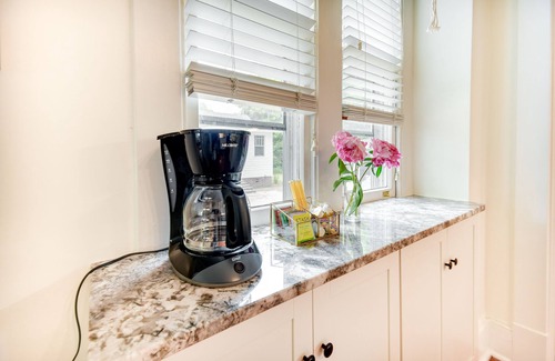 Elizabeth City Casa | Elizabeth City Vacation Rental: Gazebo w/ Hot Tub!