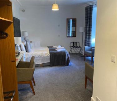 Bonnybridge Hotel | Ellwyn House