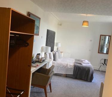 Bonnybridge Hotel | Ellwyn House