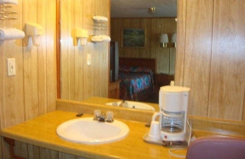 Boscawen Hotel | Elmwood Motor Lodge