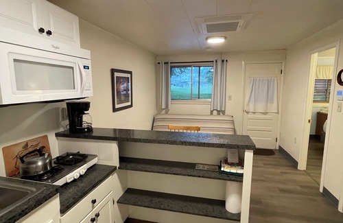 Old Orchard Beach Hotel | Elmwood Motor Court