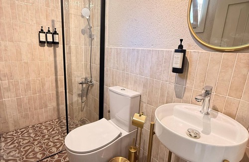 Ayvalik City Center Hotel | Elos Ayvalık Pansiyon