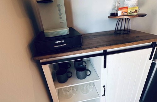 Las Cruces Casa | Elvis’s Cozy Casa- Charming 3 bedroom,2 bathroom home w/ Mountain views