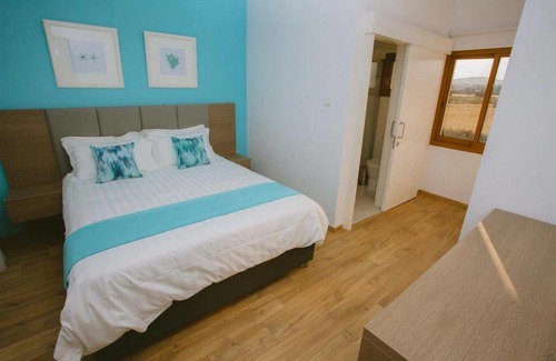 Agios Theodoros Hotel | Elya Beach Luxury Suites