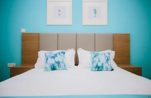 Agios Theodoros Hotel | Elya Beach Luxury Suites