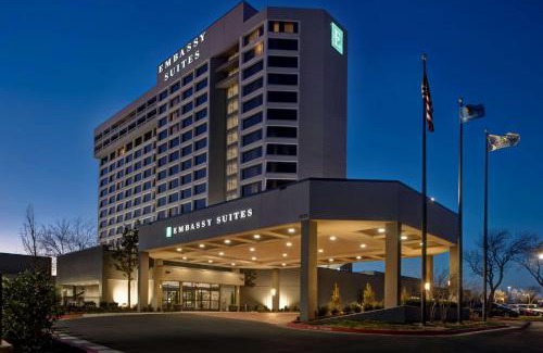 Central Oklahoma City Hotel | Embassy Suites By Hilton Oklahoma City Northwest