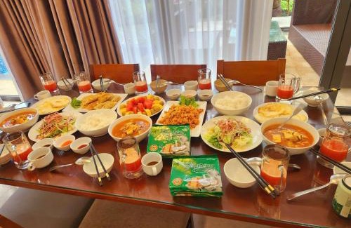 Ngu Hanh Son Complejo | Emblem Sea 3 bedroom villas