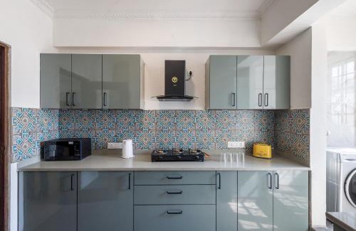 D Costa Layout Apartamento | Emerald Apartment 301 Nr MG Road Daily Housekeeping