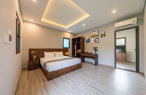 Ong Lang Complejo | Emerald Garden Retreat