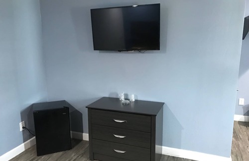 Park Mesa Heights Hotel | Empire Inn Motel