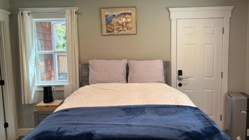 Point Roberts Casa | En-suite with separate entrance