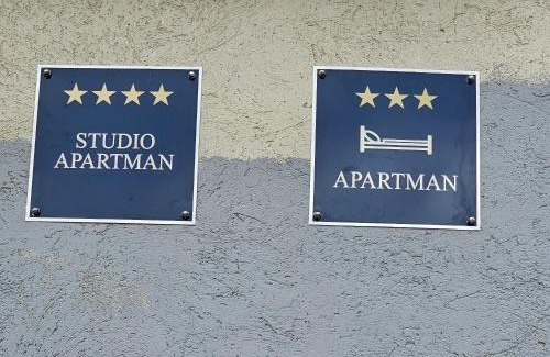 Karlovac Apartamento | ENA 1 & 2 -BIG FREE PRIVAT parking - boats vans combi truck etc -cca 2000m2