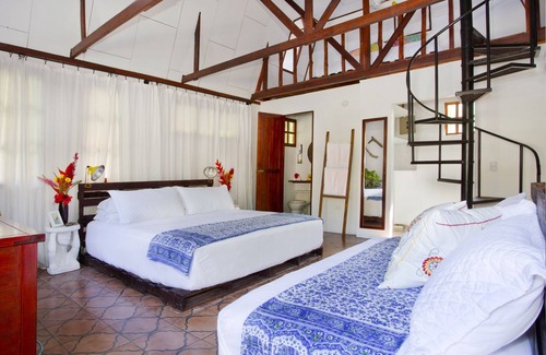 Esterillos Este Hotel | Encantada Ocean Cottages