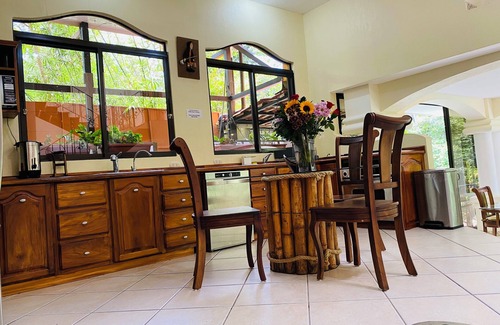 Barrio Las Playitas Casa | Enchanted Home