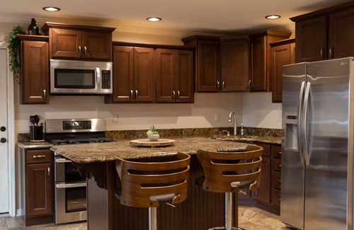 Newburgh Casa | Enchanting 4-bedroom house with AC in Newburgh