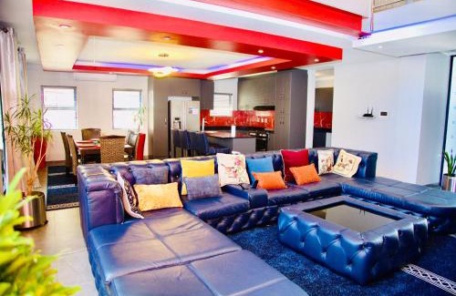 Bloubergstrand Villa | Enclaves Villa