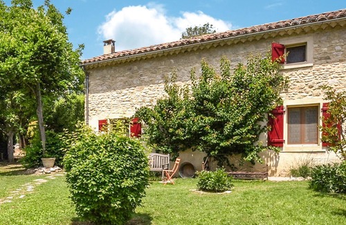 Saint-Martin-de-Castillon Casa | Enjoy an idyllic holiday in a holiday home in the heart of the Luberon Nature Park.