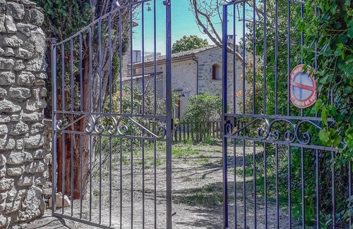 Saint-Martin-de-Castillon Casa | Enjoy an idyllic holiday in a holiday home in the heart of the Luberon Nature Park.