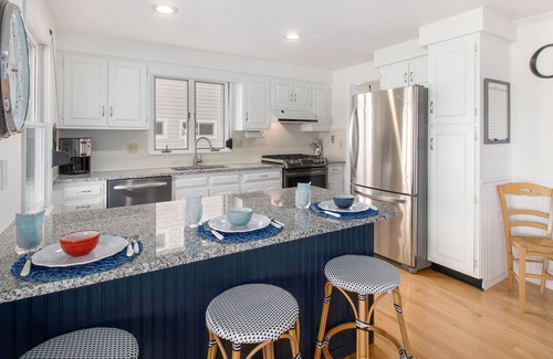 Pinckney Casa | Disfrutar del lago en nuestra casa para familias con hermosas vistas al lago!