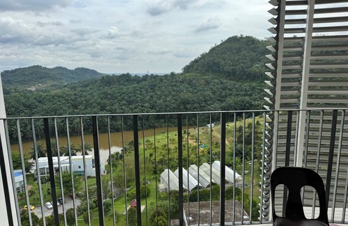 Nilai Apartamento | Enjoyable apartment with AC in charming Nilai