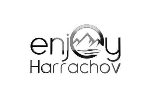 Harrachov Apartamento | ENJOYHARRACHOV - Atraktivní klidný klimatizovaný apartmán 20 v centru Harrachova s parkováním, Wifi-WLAN, SAT, herní konzolí, Ipad, Netflix zdarma, možností dobíjení auta, výhledem do zahrady a na kostelík jen 150m od lanovky
