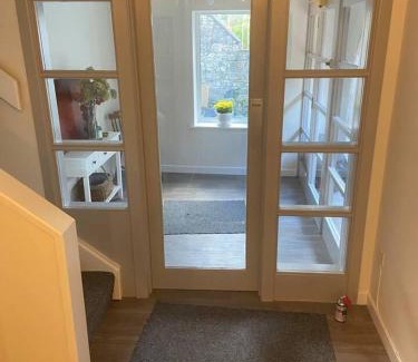 Enniskillen Casa | Enniskillen - TownHouse - Sleeps 6 - Parking