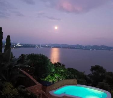 Kosmos Cama Y Desayuno | Enso Botanico Boutique Villa, Kosmos