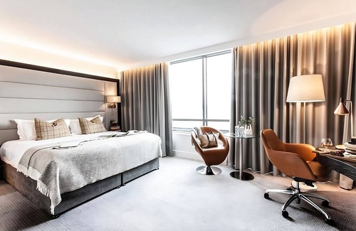 City Centre Dublin Hotel | Ensuring a Very Comfortable and Memorable Stay! Four Units, Downtown Location!