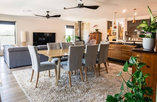 Beerwah Casa | Entertainer's paradise - child & pet friendly!