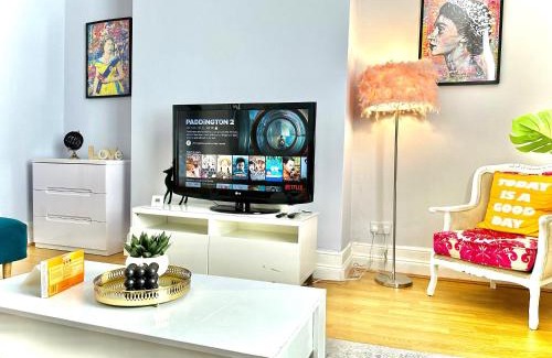 Hackney Central Apartamento | Enticing 2 Bedroom flat with mini-garden in Hackney, Lower Clapton