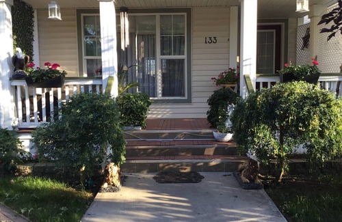 McKenzie Towne Casa | Entire 2 Floors in South Calgary