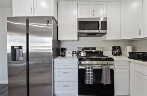 Port Hueneme Apartamento | Entire Apartment in Port Hueneme 3 Mins from Beach