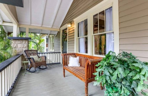 Historic Uptown Casa | Bungalow completo - Bungalow romántico de lujo