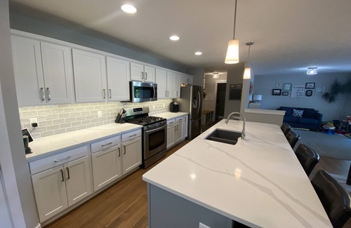 Crockery Township Casa | Entire house with beach on large swimming pond with hot tub